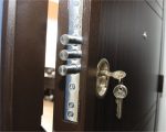 Пасивна заключваща система за блиндирана врата